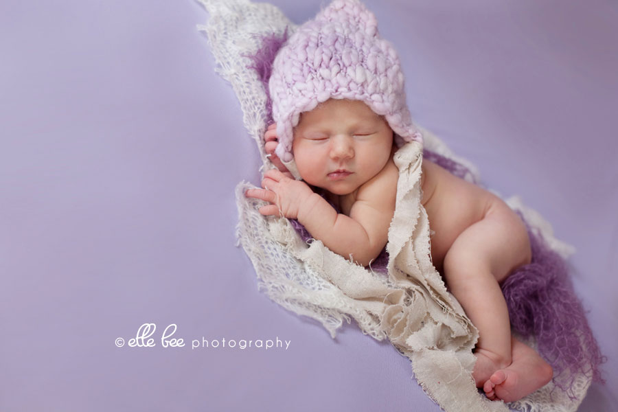 Altoona_newborn_parents_pink_purple_bowl008
